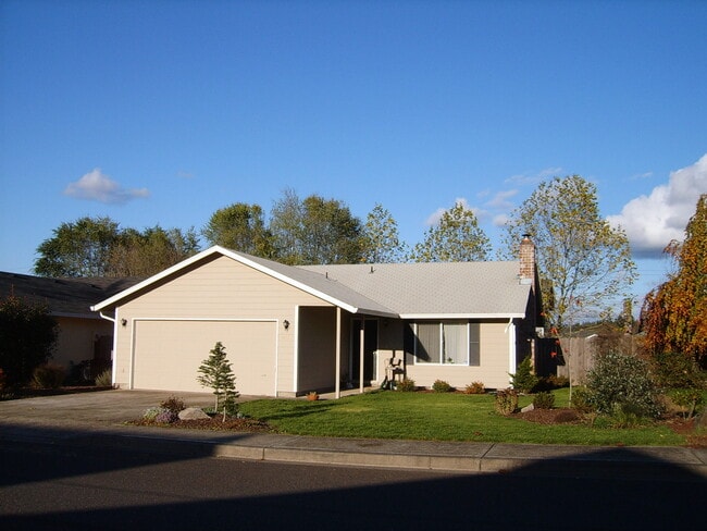 Building Photo - 14718 NE 50th St. Rental