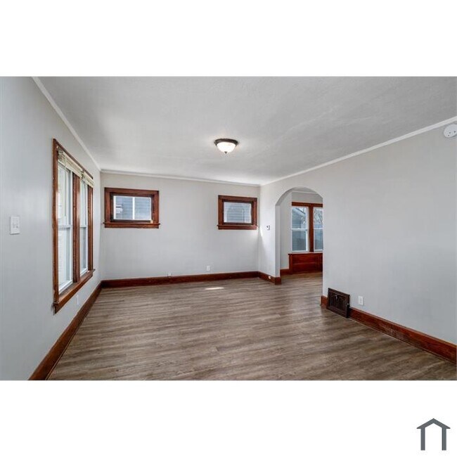 548 Eastland Ave House House Rental in Akron, OH