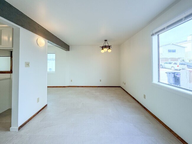 Photo - 108 Los Angeles Ave Casa