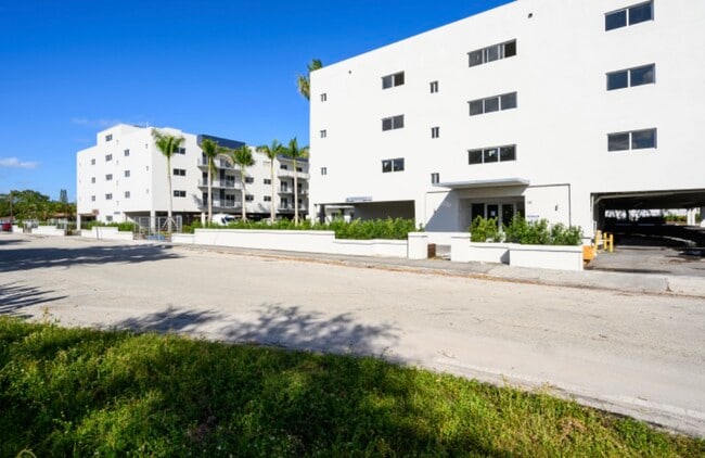 Photo - Prestige Biscayne