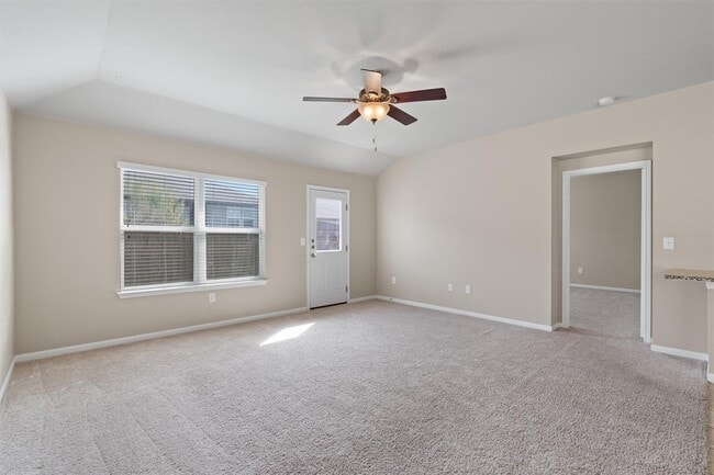 Photo - 5905 Montrelia Dr