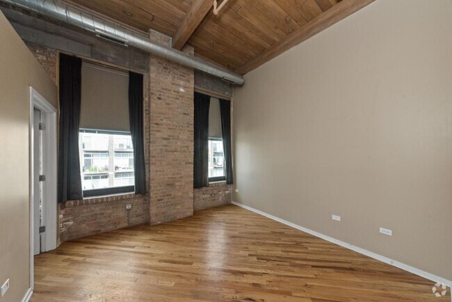 Building Photo - 2 bedroom in Chicago IL 60607 Unit 610 Rental