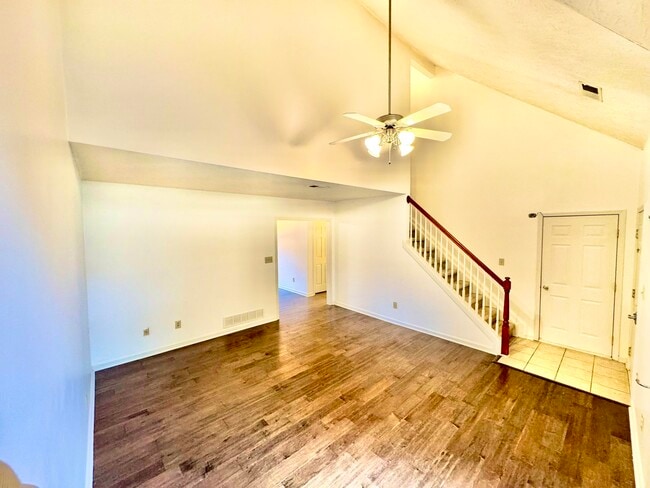 Photo - 2453 Prescott Ln