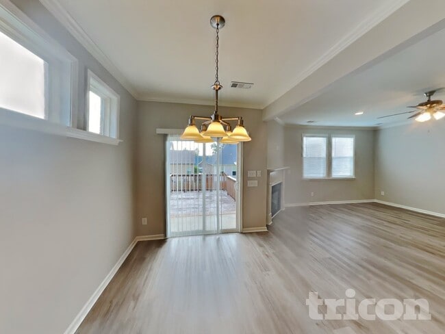 Photo - 2007 Wintergreen Way