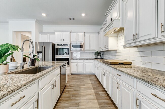 Building Photo - 29527 Huntswood Trail Ln