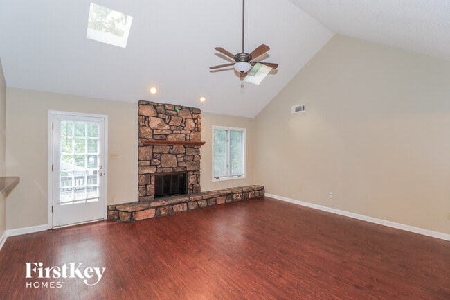 Photo - 8418 Chippingham Dr