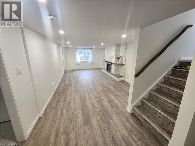 Photo - 15 Valery Ct