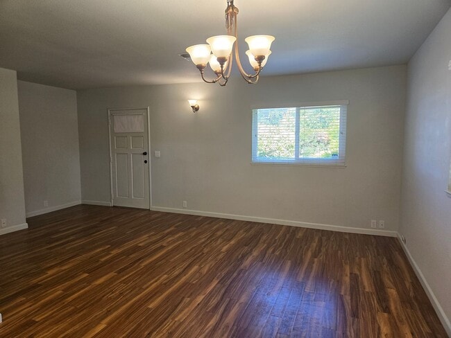 Photo - 5437 Griffin Rd