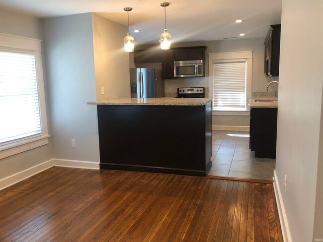 Photo - 729 E Hunter Ave Unit 4