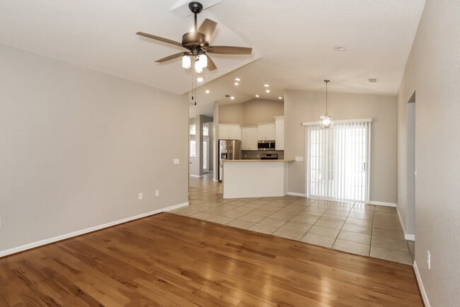 Photo - 2695 High Ridge Dr