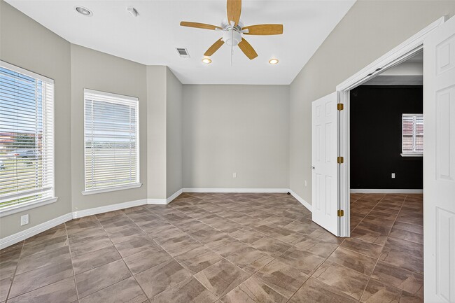 Photo - 13819 Lakeview Meadow Dr