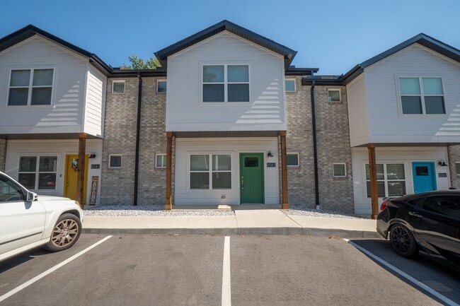 Photo - 1195 N Pink Ter Unidad #1