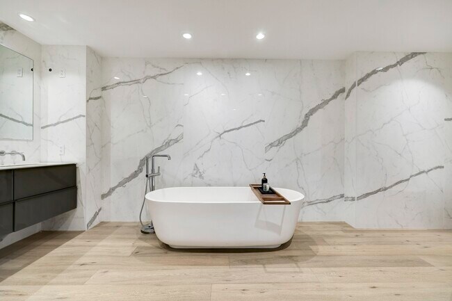 Photo - 3433 Westheimer Rd