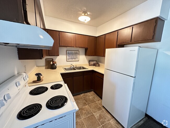 Kitchen - Burt 18-Unit (Countryside Properties) Rental