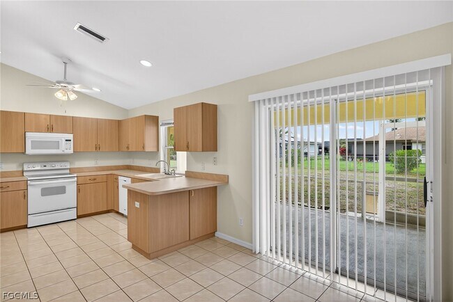 Photo - 1023 SE 18th Ave