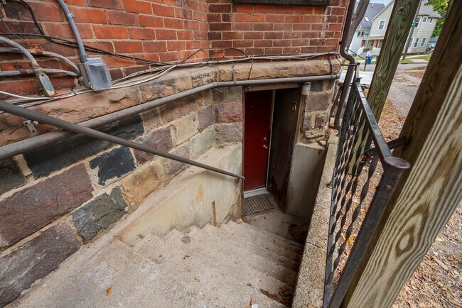Photo - 1136 Prospect St - Furnished or Unfurnished!