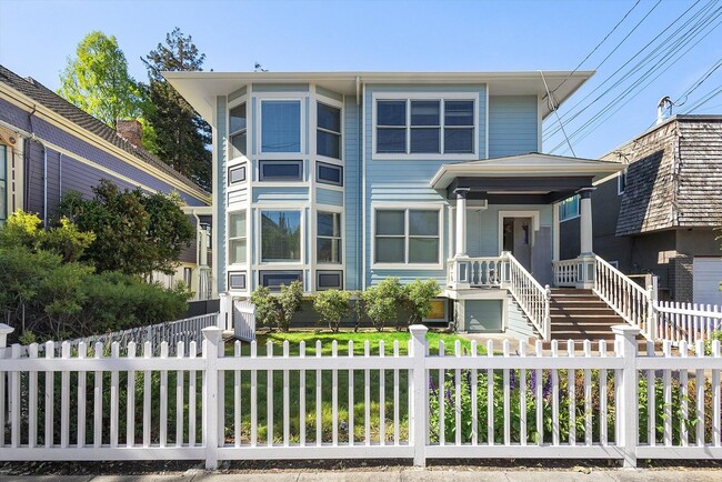 Building Photo - 2026 San Antonio Ave Unit 2026 San Antonio Ave #D - LU