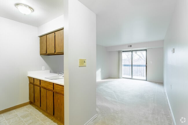 1 BR, 1 BA - Standard