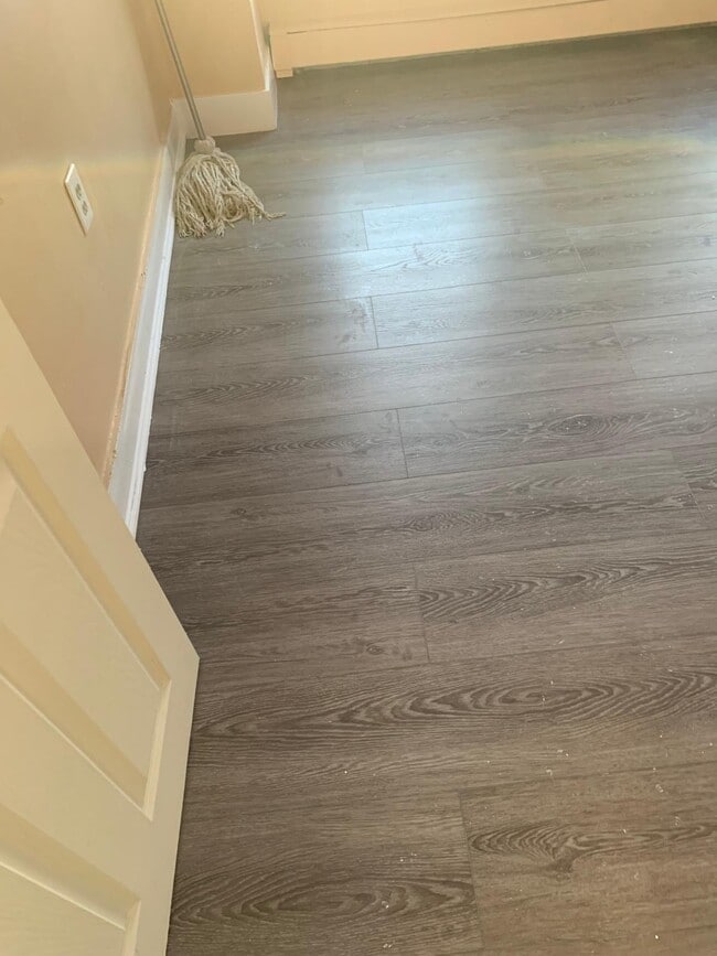 Photo - 70 Crescent St Unit 2nd floor