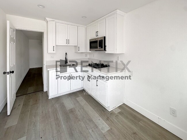 Photo - 933 E Kingsley Ave