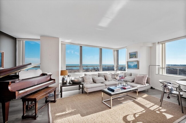 Photo - 5701 N Sheridan Rd Unit 9U