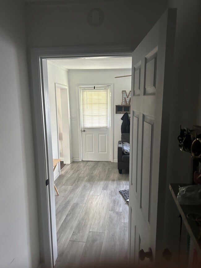 Photo - 418 S Van Buren St