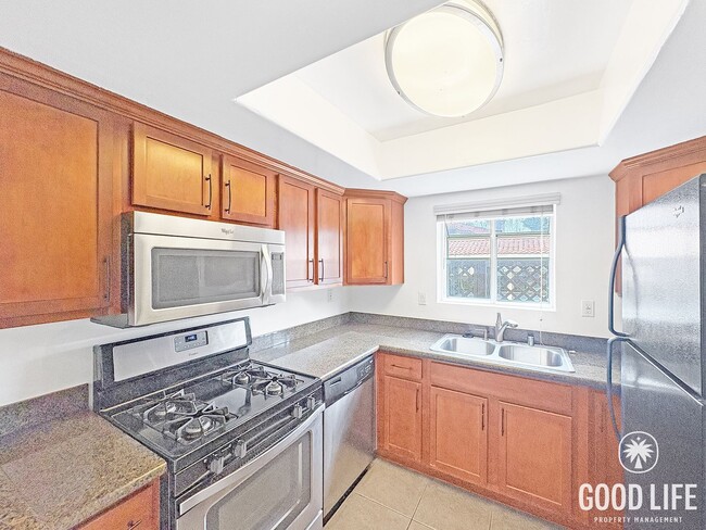 Photo - Comfort & Convenience in This Single-Level Oceanside Home Unidad 803