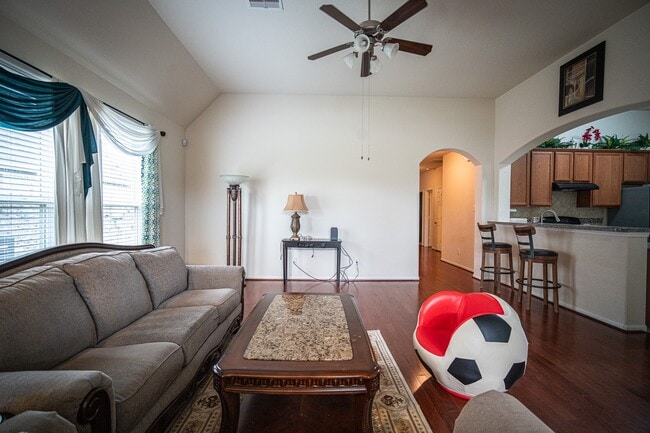 Photo - 4138 Falvel Shadow Creek Dr