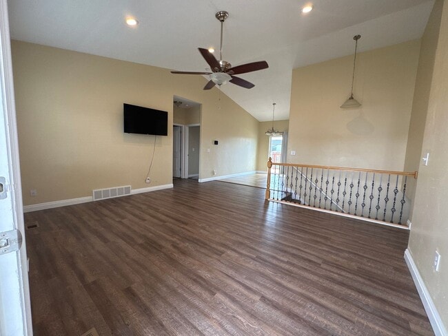 Photo - Beautiful 6 bedroom Single Family Home