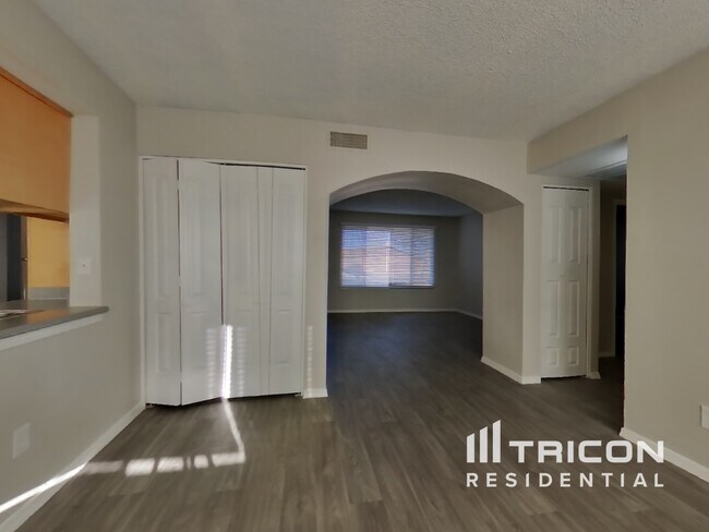 Photo - 15614 N 55th Ave