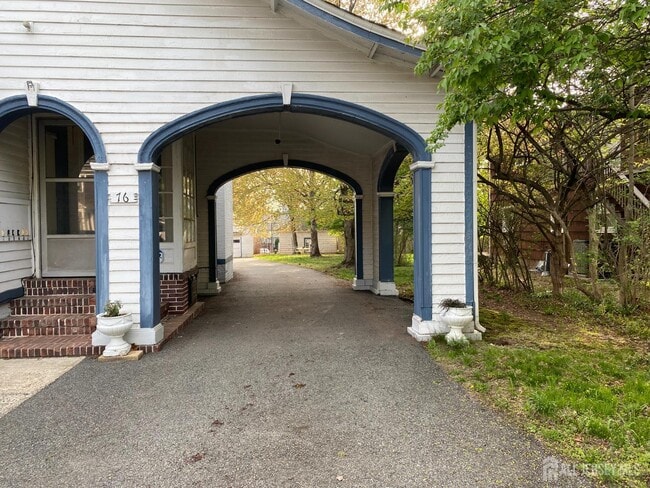 Photo - 76 S Adelaide Ave