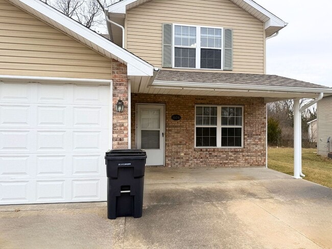 Building Photo - 1604-1606 Citadel Dr. Unit 1604