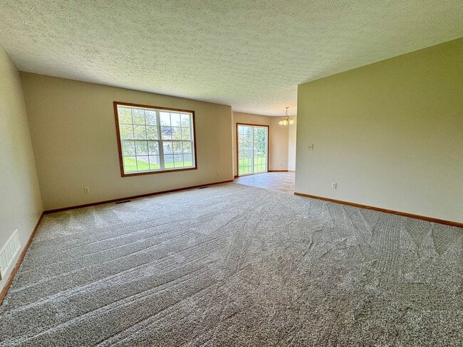 Photo - 645 S Marion Ave