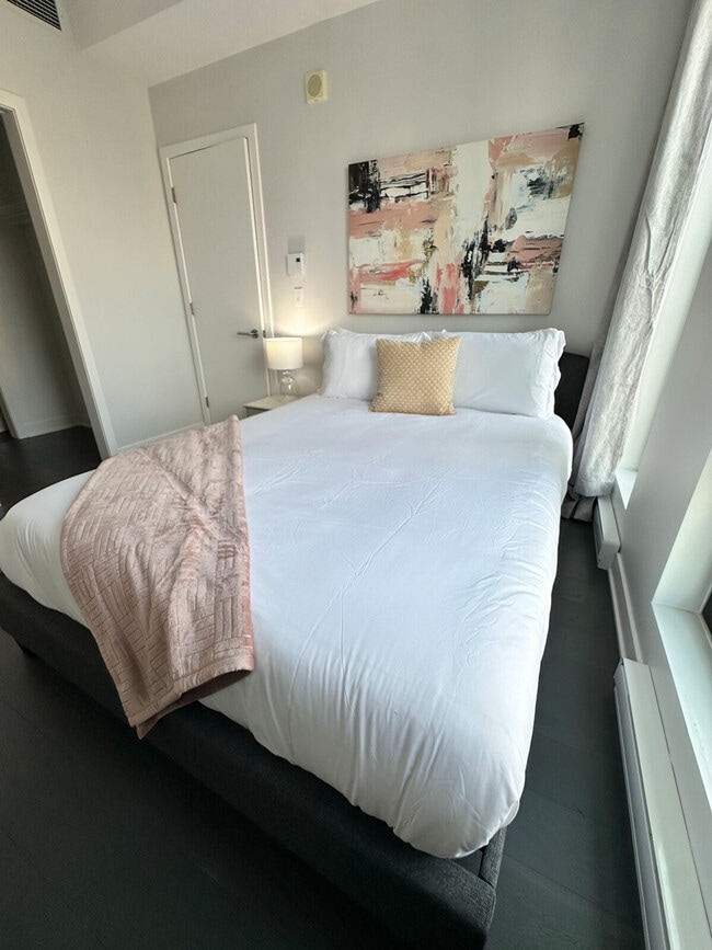 Photo - 1070 Drummond St Unit SI ID1261848P