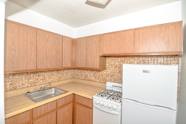 Photo - 629 W Belmont Ave Unit 513