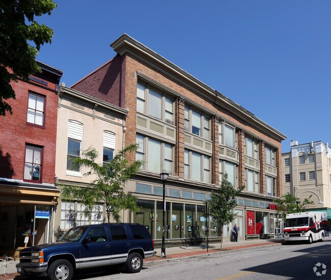 Photo - 1000 S Charles St