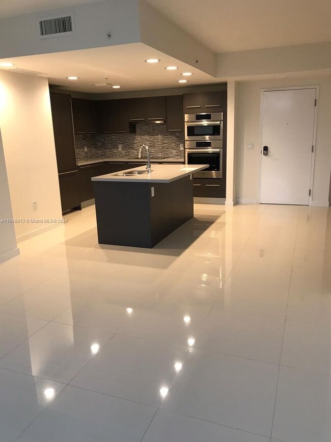 Photo - 7661 NW 107th Ave Unit 211