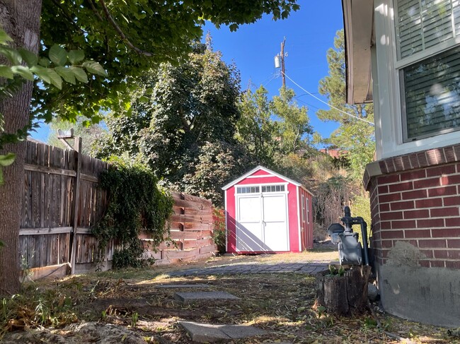 Photo - 781 E 11th Ave