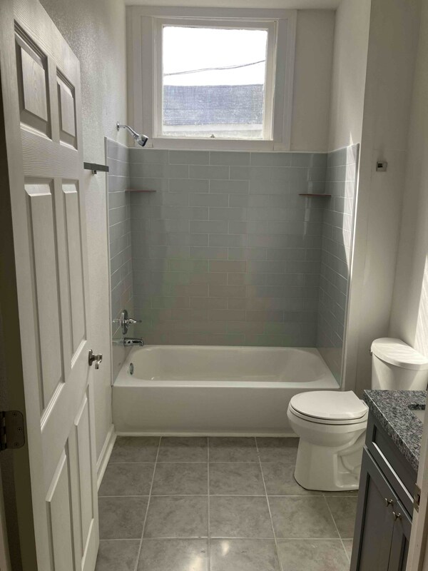 Photo - 407 Union St Unit 2