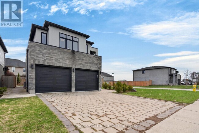 Photo - 2147 Wateroak Dr