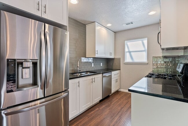 Photo - 5708 Blythewood Dr