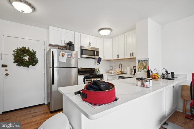 Photo - 950 25th St NW Unit 508N