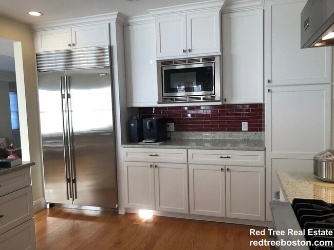 Photo - 33 Beaconsfield Rd