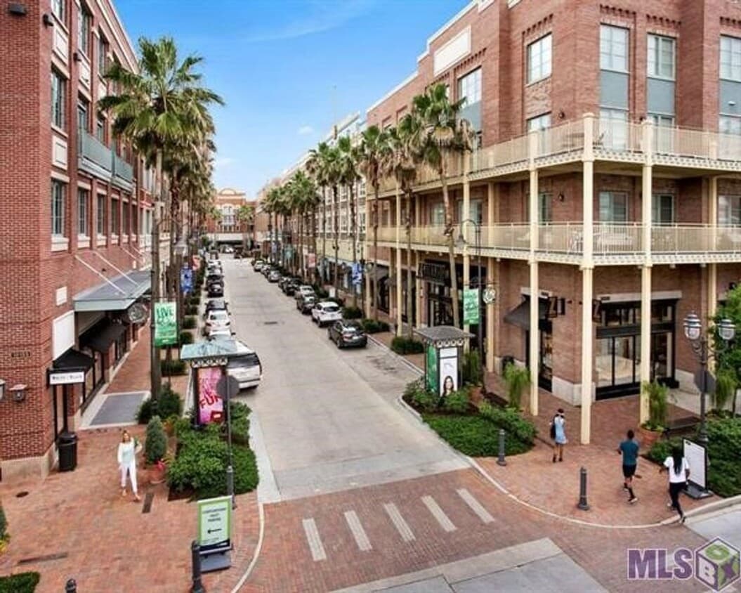 Photo - 7707 Bluebonnet Blvd. #320