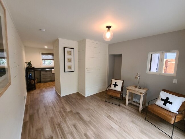 Photo - 1324 Johnson Ave Unidad #A