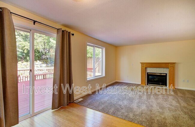 Photo - 3803 SE Sunrise Dr