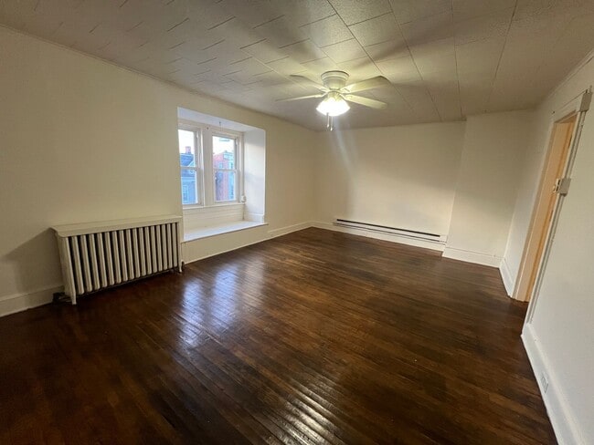 Photo - 525 W Market St Unit 3rd Floor