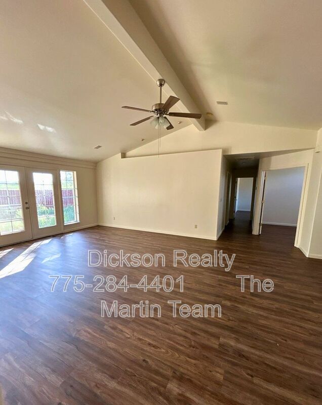 Photo - 1227 Green Valley Dr