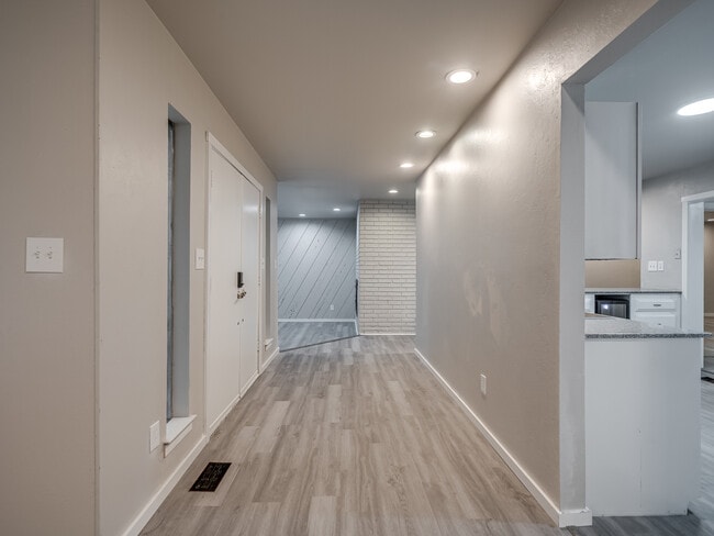 Photo - 12136 Thorn Ridge Rd