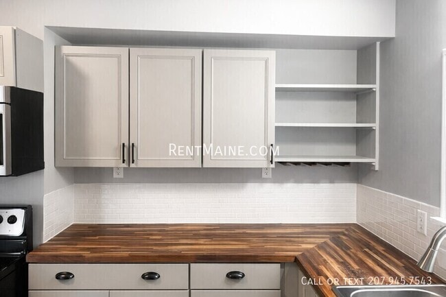 Photo - 454 S Main St Unit A